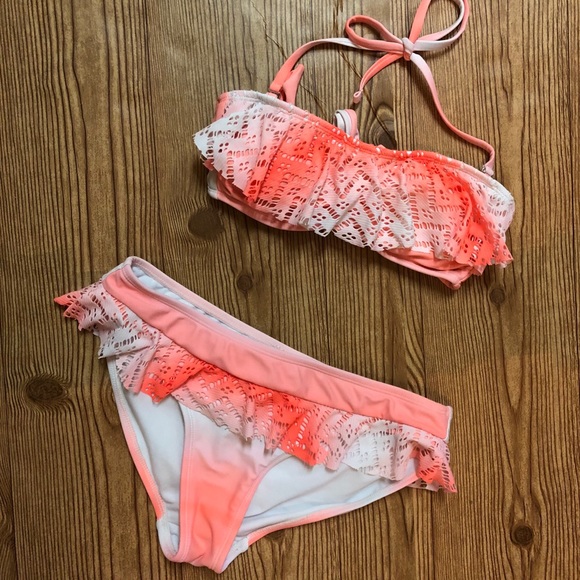 O.P Coral Ombre Ruffle 2pc Swim Suit Size M - Picture 2 of 7